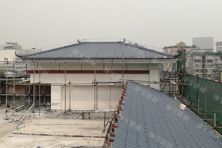 坤寶合成樹脂瓦助力成都西北中學(xué)建設(shè)健康校園——完工篇